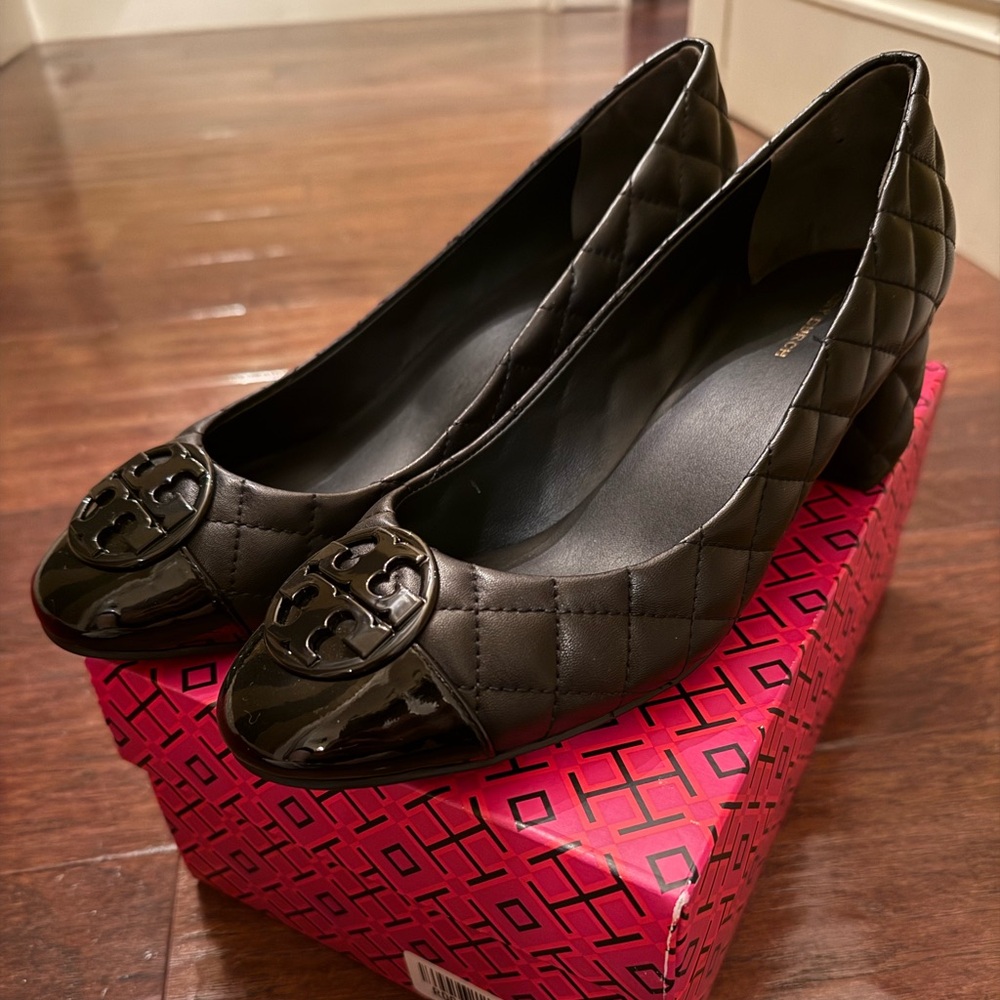 Tory Burch Black Quilted Women's Shoes